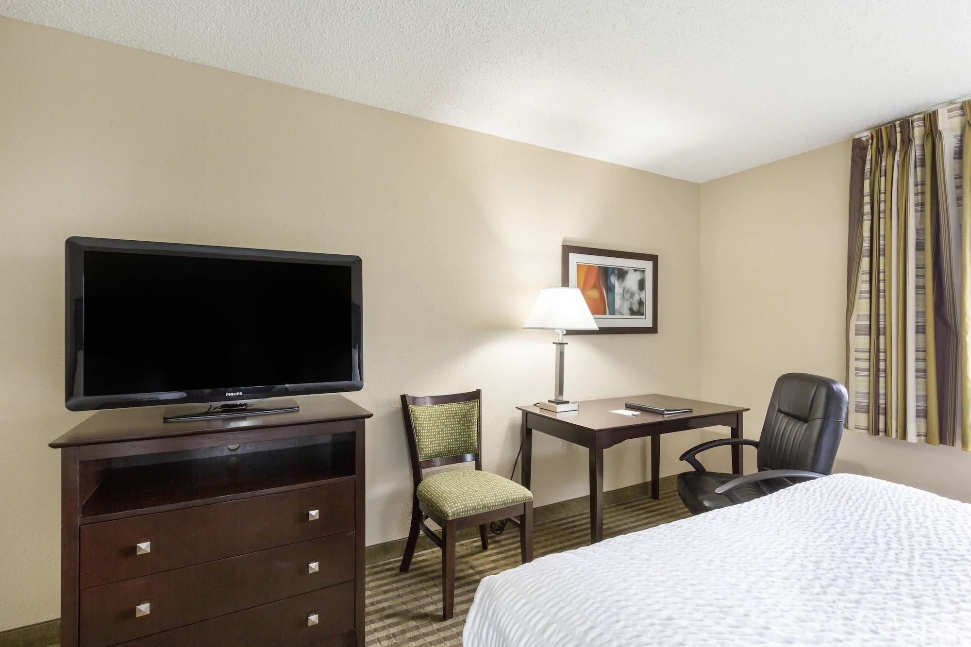 Clarion Hotel Beachwood-Cleveland Екстериор снимка