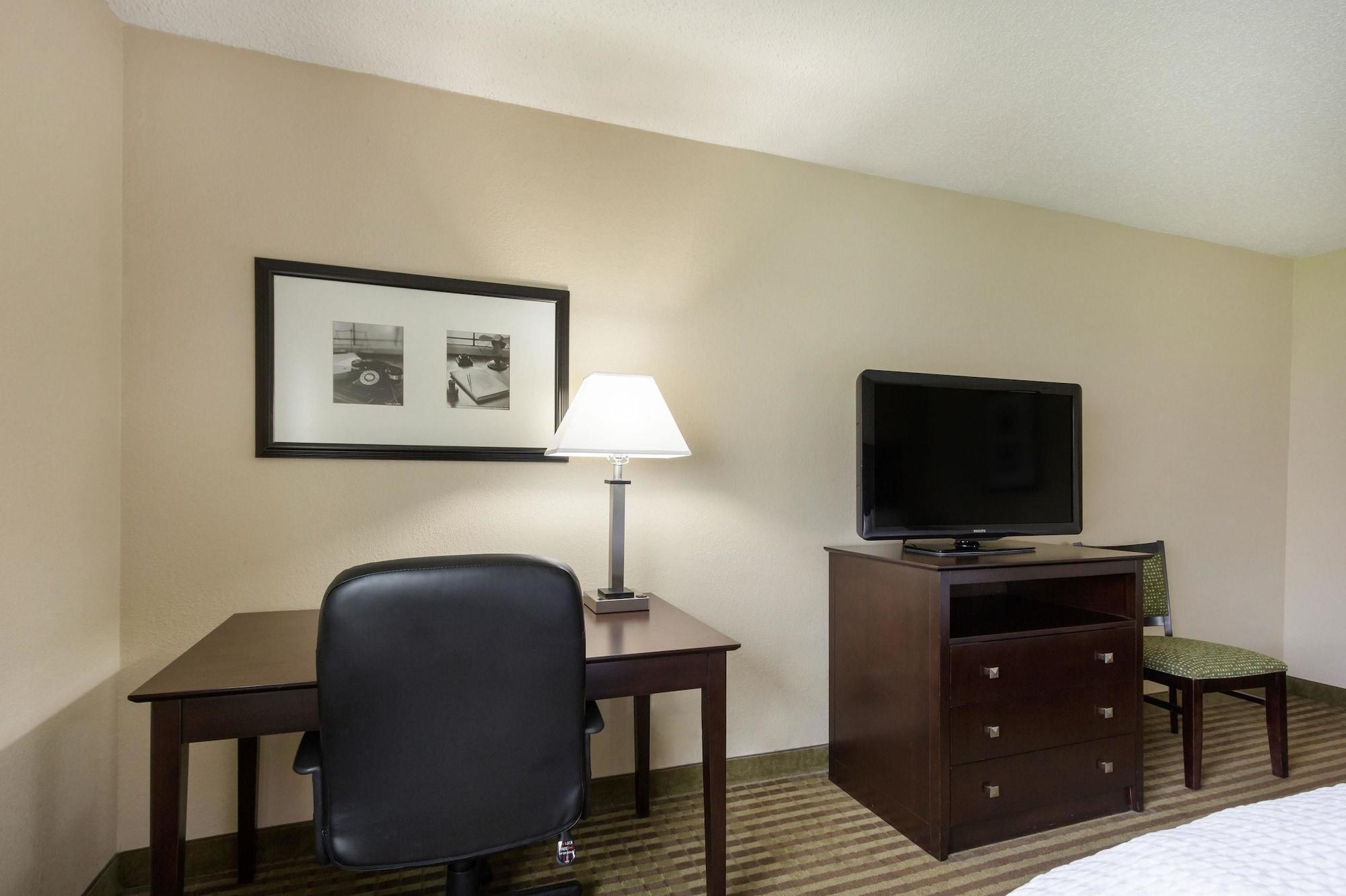 Clarion Hotel Beachwood-Cleveland Екстериор снимка