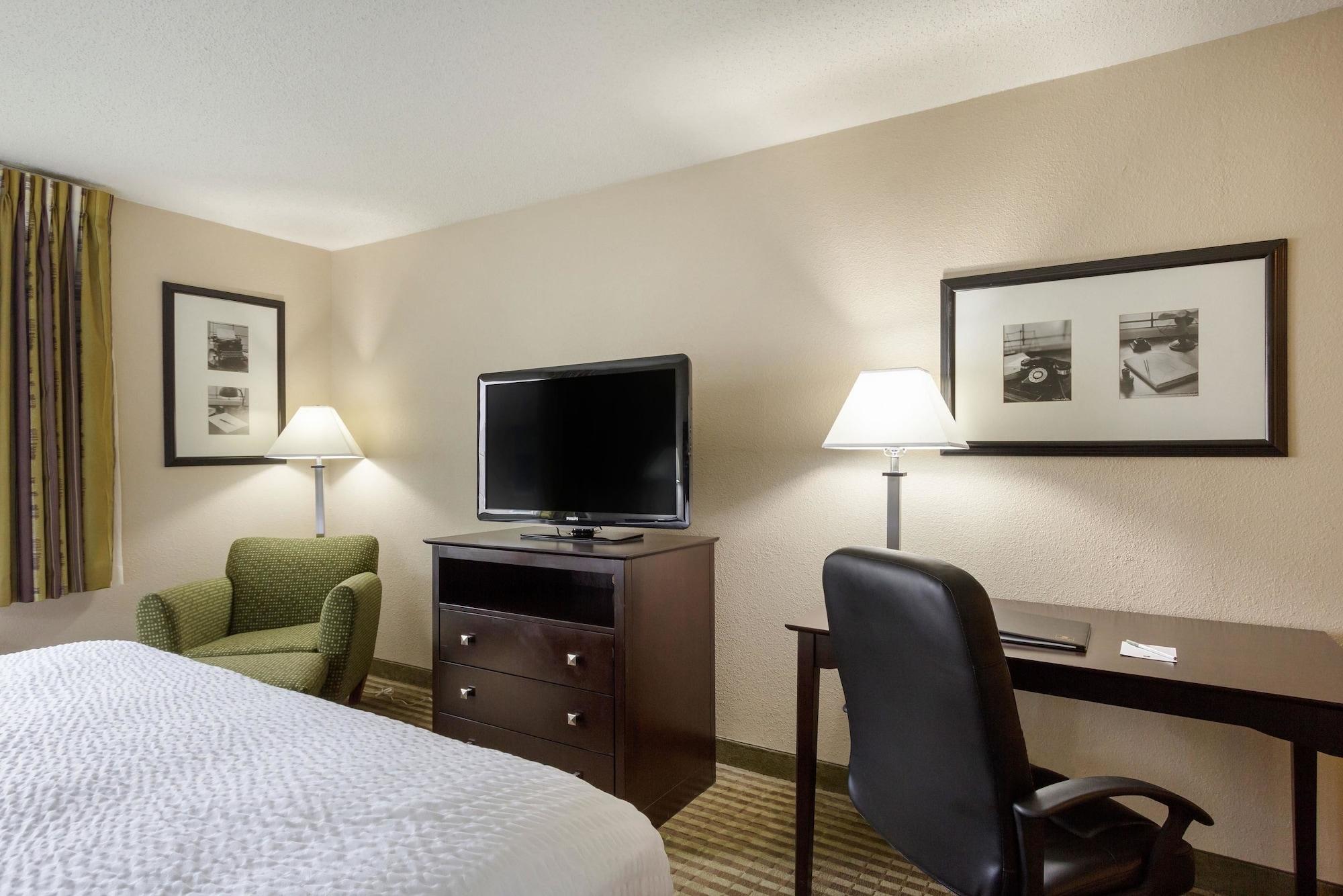 Clarion Hotel Beachwood-Cleveland Екстериор снимка