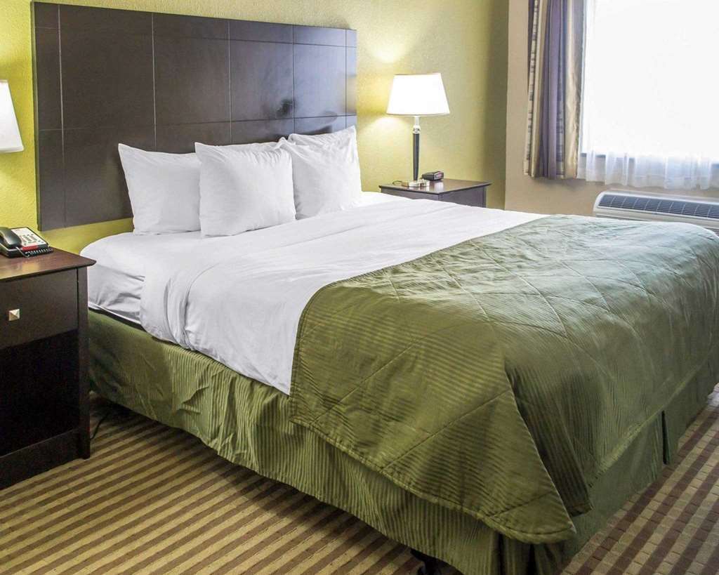 Clarion Hotel Beachwood-Cleveland Стая снимка