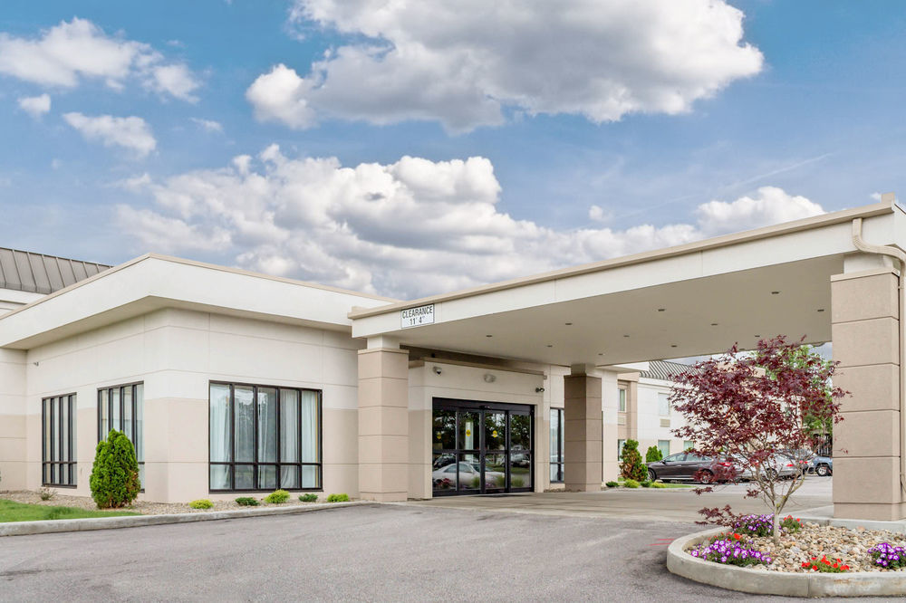 Clarion Hotel Beachwood-Cleveland Екстериор снимка