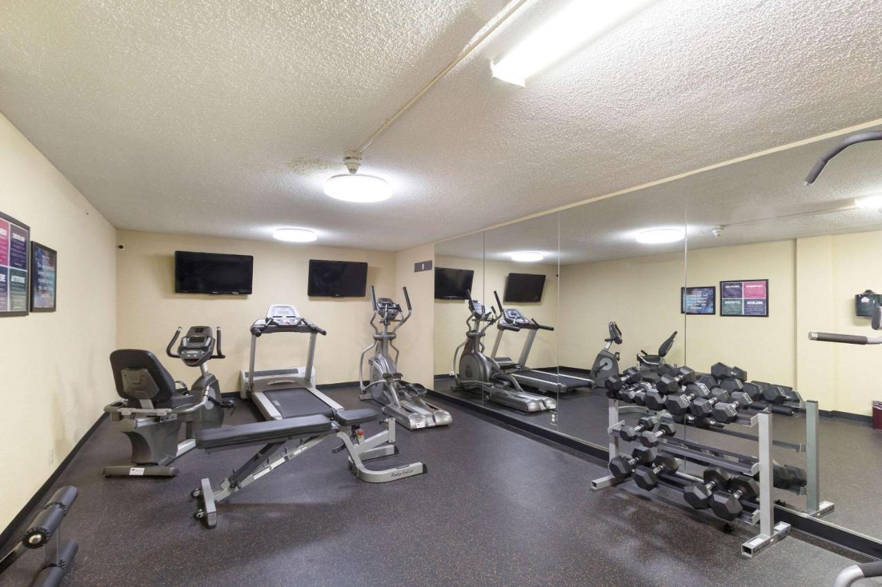 Clarion Hotel Beachwood-Cleveland Екстериор снимка